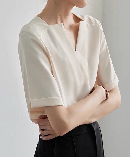 Beststore(ベストストア)の「キーネック 半袖 シャツブラウス(シャツ/ブラウス・レディース・ライトベージュ/ライトグリーン/カーキ/ネイビー/マスタード/スカイブルー/ブラック・M/L)」の12枚目の写真