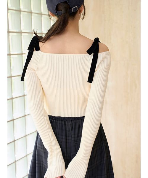 ショルダーリボンオフショルニットプルオーバー（ニット/セーター