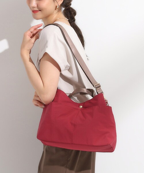 SHOO・LA・RUE（シューラルー）の「【撥水】2WAY口元くったりトートバッグ（トートバッグ・レディース・ワインレッド/ブラック/ブラウン系その他・00）」の21枚目の写真