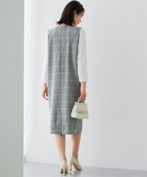 7days Life Styling（セブンデイズライフスタイリング）の「ウール調Vネックジャンパースカート（しわになりにくい・洗濯機OK）<大きいサイズ有>（ジャンパースカート・レディース・チャコール/チェック・3L/LL/L/M）」の7枚目の写真