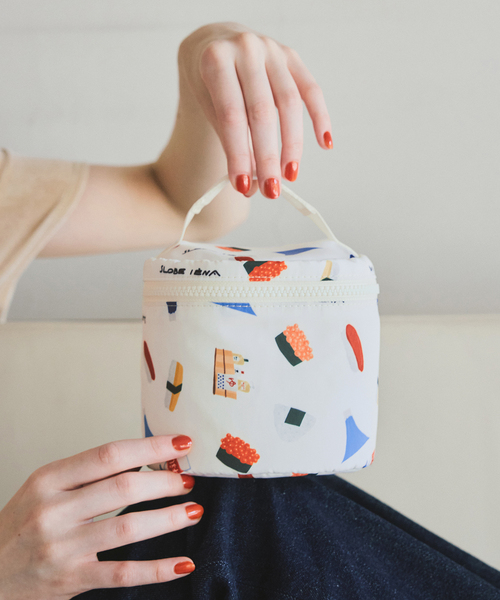 SLOBE IENA（スローブイエナ）の「aki ishibashi トラベルバニティポーチ（ポーチ・レディース・ホワイト・FREE）」の3枚目の写真