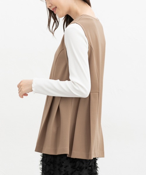 Honeys(ハニーズ)の「【イージーケア】脇プリーツベスト(ベスト・レディース・ブラック/チャコール/ブラウン系その他・LL/L/M/S)」の18枚目の写真