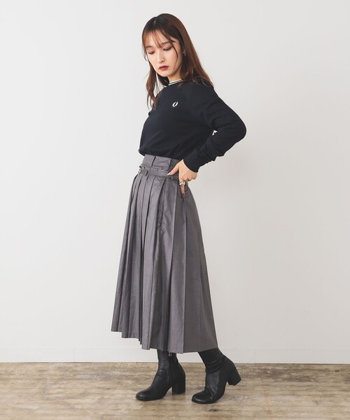 FRED PERRY(フレッドペリー)の「FRED PERRY / ツイン ティップド ロングスリーブ Tシャツ(Tシャツ/カットソー・レディース・ネイビー/ブラック/ホワイト・SMALL)」の8枚目の写真