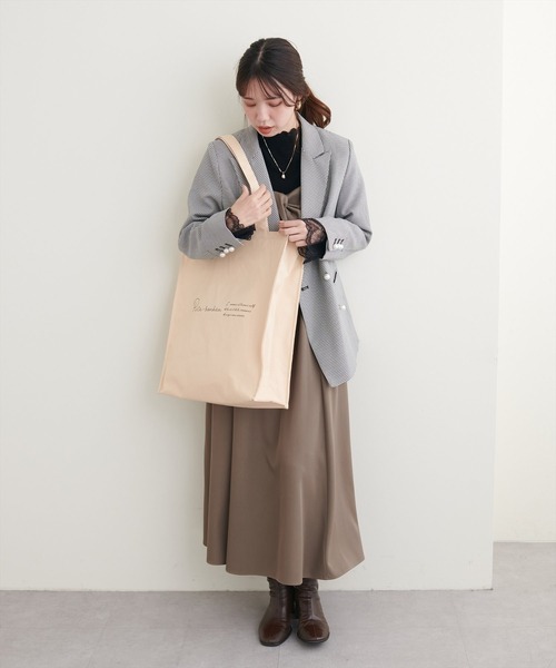 natural couture(ナチュラルクチュール)の「【WEB限定】カラフル遠征バッグ(トートバッグ・レディース・ブルー/オフホワイト/ブラック・FREE)」の13枚目の写真