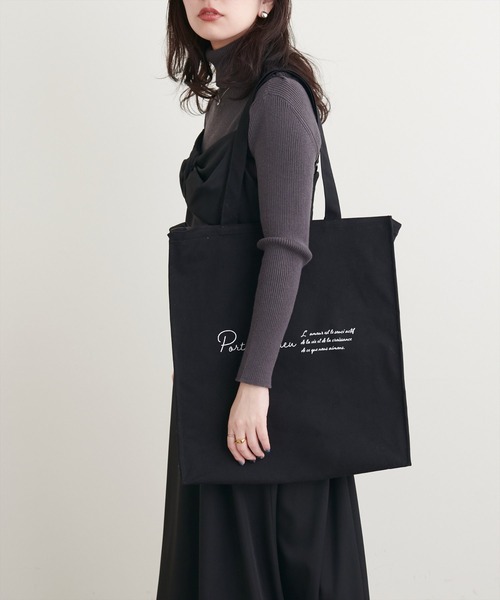 natural couture(ナチュラルクチュール)の「【WEB限定】カラフル遠征バッグ(トートバッグ・レディース・ブルー/オフホワイト/ブラック・FREE)」の14枚目の写真