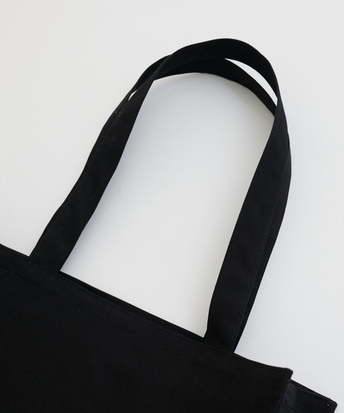 natural couture(ナチュラルクチュール)の「【WEB限定】カラフル遠征バッグ(トートバッグ・レディース・ブルー/オフホワイト/ブラック・FREE)」の17枚目の写真