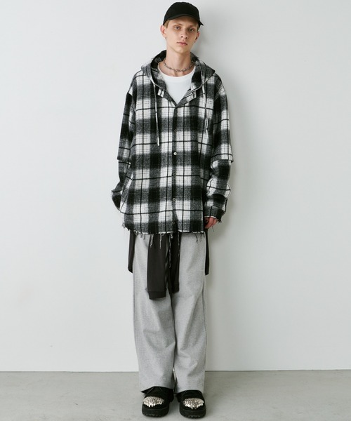 AIVER(アイバー)の「AIVER レイヤードオンブレチェックシャツ(シャツ/ブラウス・メンズ・ブラック/ブルー/レッド/ダークブラック・SMALL/MEDIUM/LARGE)」の14枚目の写真