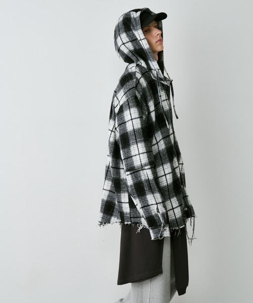 AIVER(アイバー)の「AIVER レイヤードオンブレチェックシャツ(シャツ/ブラウス・メンズ・ブラック/ブルー/レッド/ダークブラック・SMALL/MEDIUM/LARGE)」の7枚目の写真