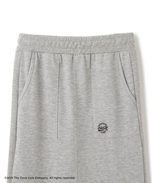 Coca Cola（コカコーラ）の「【Coca-Cola】【汗染み加工・セットアップ対応】ラメ入りミニ裏毛アイラインスカート（スカート・レディース・ライトグレー/チャコールグレー/グレー系その他・L/M）」の22枚目の写真