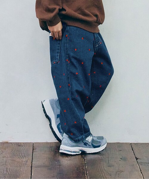 p.premier（ピードットプルミエ）の「【ジュニア対応】ハート刺繍のワイドストレートジーンズ（デニムパンツ・キッズ・ピンク/ブルー・80/90/100/110/120/130/140）」の2枚目の写真