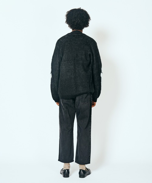 THRIFTY LOOK(スリフティールック)の「THRIFTY LOOK / スリフティールック RAGLAN SLEEVE SOUVENIR CARDIGAN スーベニアデザイン ラグランスリーブ カーディガン モヘアタッチ(カーディガン/ボレロ・メンズ・ブラック系その他/ブラック・SMALL/MEDIUM/LARGE)」の11枚目の写真
