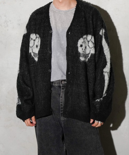 THRIFTY LOOK(スリフティールック)の「THRIFTY LOOK / スリフティールック RAGLAN SLEEVE SOUVENIR CARDIGAN スーベニアデザイン ラグランスリーブ カーディガン モヘアタッチ(カーディガン/ボレロ・メンズ・ブラック系その他/ブラック・SMALL/MEDIUM/LARGE)」の3枚目の写真