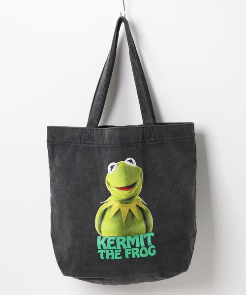 Disney（ディズニー）の「Disney ピグメントトートバッグ（トートバッグ・レディース・ブラック系その他/ブラック系その他3/ブラック系その他5/ブラック系2/ブラック系4/ブラック系その他7/ブラック系/ブラック系その他4/ブラック系その他6/ブラック系1/ブラック系3/ブラック/ブラック系その他2・FREE）」の6枚目の写真