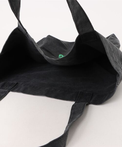 Disney（ディズニー）の「Disney ピグメントトートバッグ（トートバッグ・レディース・ブラック系その他/ブラック系その他3/ブラック系その他5/ブラック系2/ブラック系4/ブラック系その他7/ブラック系/ブラック系その他4/ブラック系その他6/ブラック系1/ブラック系3/ブラック/ブラック系その他2・FREE）」の16枚目の写真