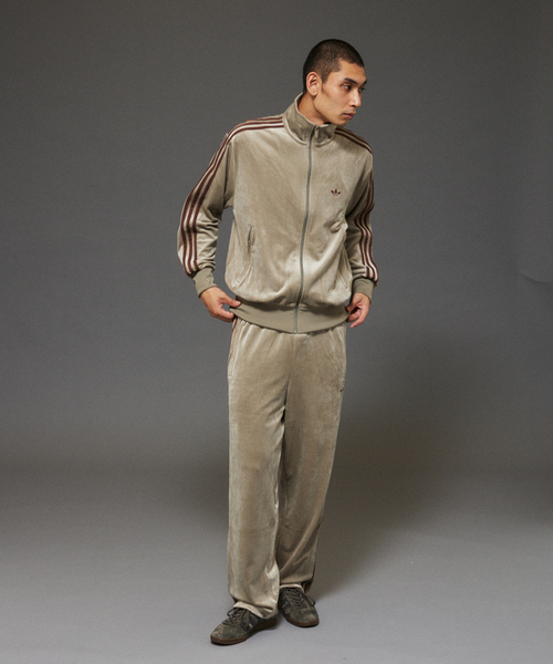 adidas（アディダス）の「adidas originals / アディダス オリジナルス Exclusive トラック パンツ（その他パンツ・メンズ・グレー系その他・X-LARGE/LARGE/MEDIUM/SMALL/X-SMALL）」の3枚目の写真