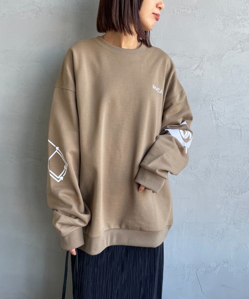 RVCA（ルーカ）の「【WEB限定】[RVCA/ルーカ] STACKHOUSE CR バックプリント クルーネックスウェット【追加】（スウェット・レディース・ブラック/オフホワイト/キャメル・M/L/XL）」の16枚目の写真