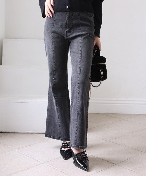 one after another NICE CLAUP(ワンアフターアナザーナイスクラップ)の「【S/Mサイズ展開】フレアデニムパンツ(デニムパンツ・レディース・ライトブルー/ブルー/グレー・MEDIUM/SMALL)」の2枚目の写真