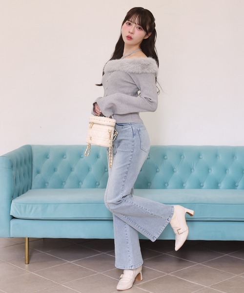 one after another NICE CLAUP(ワンアフターアナザーナイスクラップ)の「【S/Mサイズ展開】フレアデニムパンツ(デニムパンツ・レディース・ライトブルー/ブルー/グレー・MEDIUM/SMALL)」の4枚目の写真