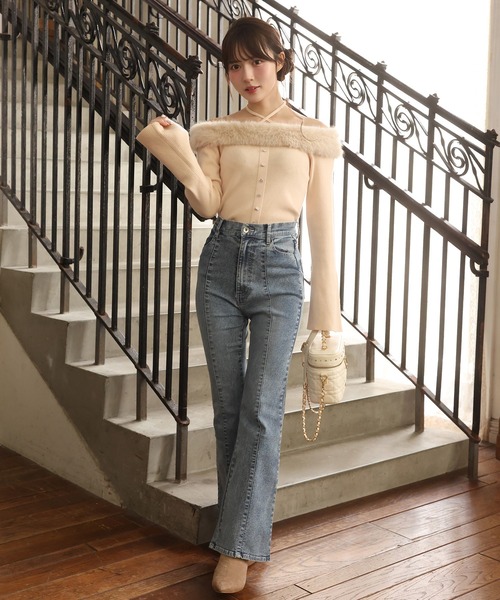 one after another NICE CLAUP(ワンアフターアナザーナイスクラップ)の「【S/Mサイズ展開】フレアデニムパンツ(デニムパンツ・レディース・ライトブルー/ブルー/グレー・MEDIUM/SMALL)」の11枚目の写真