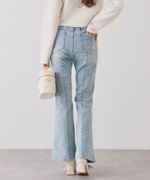 one after another NICE CLAUP(ワンアフターアナザーナイスクラップ)の「【S/Mサイズ展開】フレアデニムパンツ(デニムパンツ・レディース・ライトブルー/ブルー/グレー・MEDIUM/SMALL)」の22枚目の写真