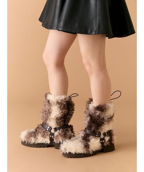 LILY BROWN（リリーブラウン）の「ハーネスストラップファーブーツ（ブーツ・レディース・ベージュ・S）」の13枚目の写真