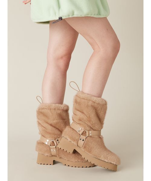 LILY BROWN（リリーブラウン）の「ハーネスストラップファーブーツ（ブーツ・レディース・ベージュ・S）」の15枚目の写真