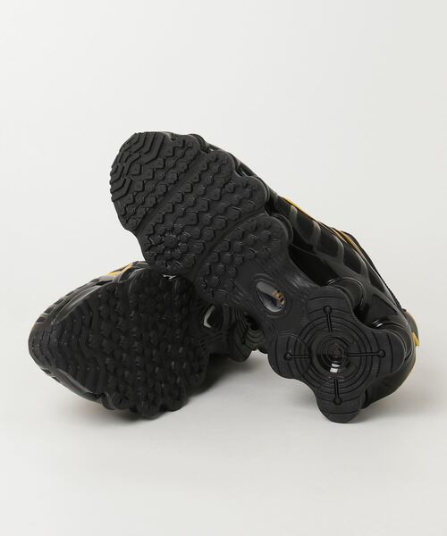 NIKE(ナイキ)の「NIKE SHOX TL ナイキ ショックス TL(スニーカー・メンズ・グレー/ブラック×ゴールド・27cm/28cm/29cm/27.5cm/30cm)」の4枚目の写真