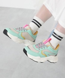 devirock（デビロック）の「手を使わず立ったまま履ける 軽量 防水スニーカー（スニーカー）」