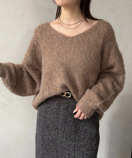 Thevon（ゼボン）の「アルパカ混Vネックゆるニット（ニット/セーター・レディース・アイボリー/サックスブルー/ピンク/モカ・FREE）」の22枚目の写真