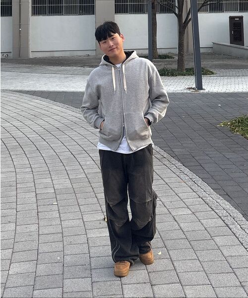 TRILLION(トリリオン)の「パラシュートトラックラインバンディングデニムパンツ (イエローブラック)(デニムパンツ・レディース・その他・MEDIUM/LARGE/X-LARGE)」の8枚目の写真