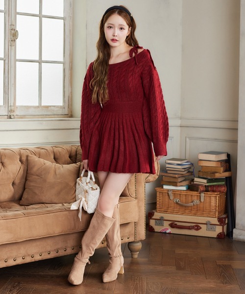 セール】【HolidayCollection】肩開きミニプリーツニットワンピース