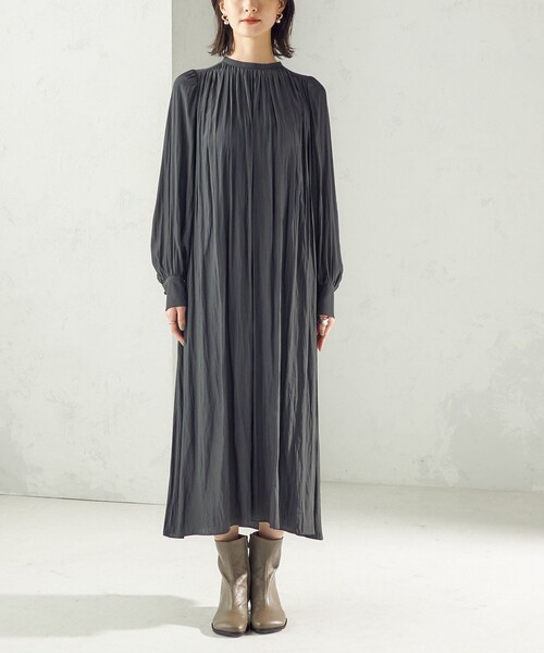 SHIPS(シップス)の「〈手洗い可能〉カッセン ギャザー ベルト付き 長袖 ワンピース(ワンピース・レディース・ネイビー/ダークグレー/グリーン・ONE SIZE)」の5枚目の写真