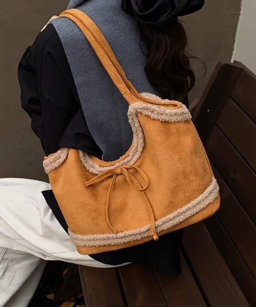 mebole(メボレ)の「リボンボアショルダートートバッグ(ショルダーバッグ・レディース・ブラック/ブラウン/キャメル・FREE)」の14枚目の写真