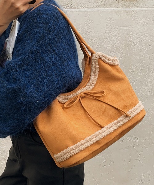 mebole(メボレ)の「リボンボアショルダートートバッグ(ショルダーバッグ・レディース・ブラック/ブラウン/キャメル・FREE)」の19枚目の写真