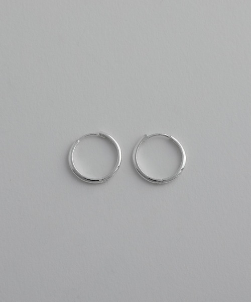 whoseA(フーシー)の「【silver925】Neat Hoop Pierce15mm / ニートフープピアス15mm(ピアス(両耳用)・レディース・シルバー/ゴールド・FREE)」の3枚目の写真