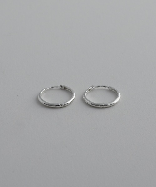 whoseA(フーシー)の「【silver925】Neat Hoop Pierce15mm / ニートフープピアス15mm(ピアス(両耳用)・レディース・シルバー/ゴールド・FREE)」の4枚目の写真