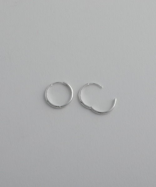 whoseA(フーシー)の「【silver925】Neat Hoop Pierce15mm / ニートフープピアス15mm(ピアス(両耳用)・レディース・シルバー/ゴールド・FREE)」の6枚目の写真
