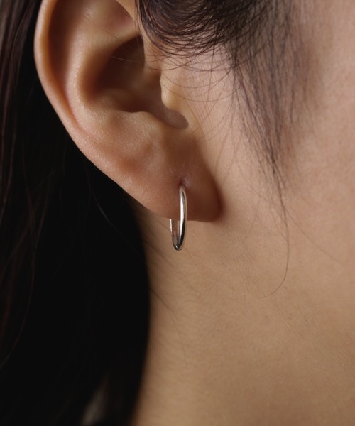 whoseA(フーシー)の「【silver925】Neat Hoop Pierce15mm / ニートフープピアス15mm(ピアス(両耳用)・レディース・シルバー/ゴールド・FREE)」の8枚目の写真