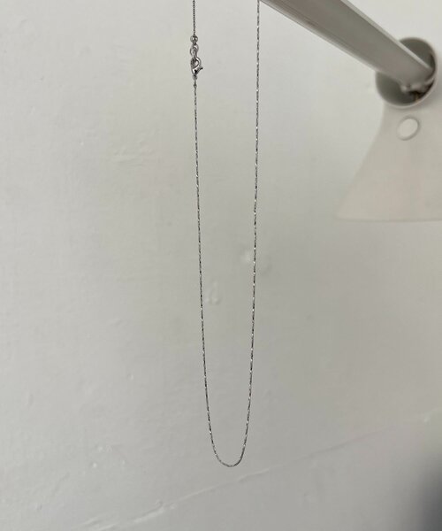 CAPRICIEUX LE'MAGE（カプリシューレマージュ）の「〈GOLDY/ゴールディ〉ツイストチェーンスキンネックレス（ネックレス・レディース・ゴールド/シルバー・FREE）」の4枚目の写真