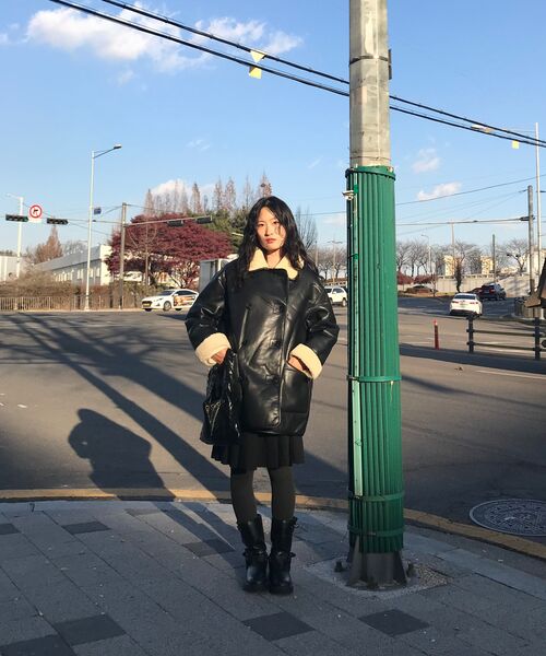 LADY VOLUME(レディーボリューム)の「オーバーサイズウールシアリングダブルムートン_ブラック(ムートンコート・レディース・その他・FREE)」の5枚目の写真