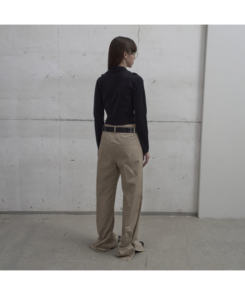 LCDC TM(エルシーディーシーティーエム)の「DRAPED NECK KNIT CARDIGAN (BLACK)(カーディガン/ボレロ・レディース・ブラック・SMALL/MEDIUM)」の3枚目の写真