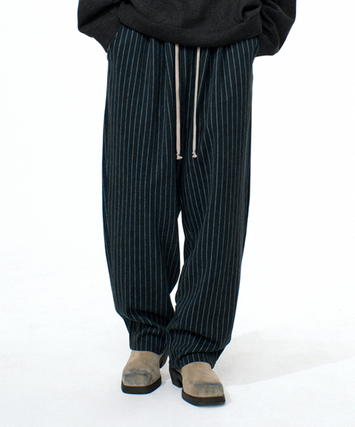 ワイドツーピンタックストライプジャガードパンツ BLACK