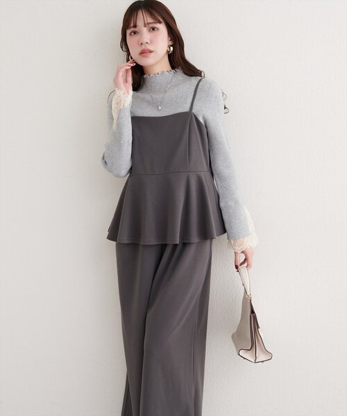 natural couture(ナチュラルクチュール)の「ストレッチぺプラムオールインワン(つなぎ/オールインワン・レディース・ブラック/グレイッシュベージュ/グレー・FREE)」の3枚目の写真
