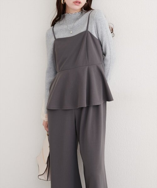 natural couture(ナチュラルクチュール)の「ストレッチぺプラムオールインワン(つなぎ/オールインワン・レディース・ブラック/グレイッシュベージュ/グレー・FREE)」の4枚目の写真