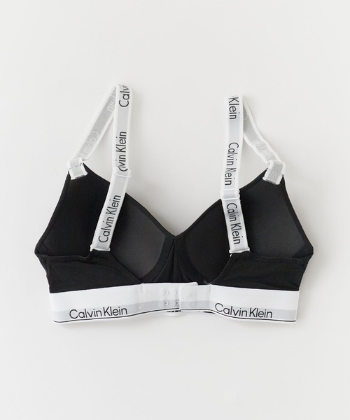 Calvin Klein（カルバン・クライン）の「Calvin Klein/カルバンクライン LGHTLY LINED BRALETTE ウエストロゴ パット付き ブラレット 2026年春夏（スポーツブラ・レディース・ブラック/グレー・S/M/L）」の7枚目の写真