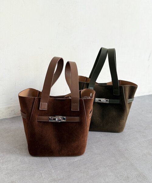 Chez toi（シェトワ）の「ポーチ付きビットバケツトート（トートバッグ・レディース・キャメル/カーキ・FREE）」の5枚目の写真