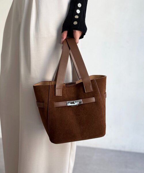 Chez toi（シェトワ）の「ポーチ付きビットバケツトート（トートバッグ・レディース・キャメル/カーキ・FREE）」の14枚目の写真