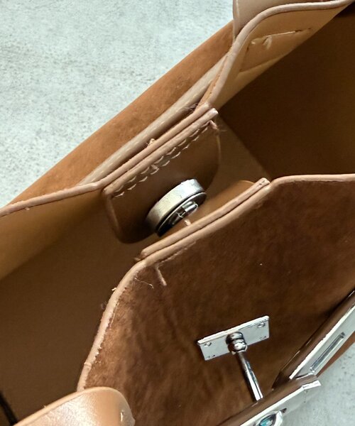 Chez toi（シェトワ）の「ポーチ付きビットバケツトート（トートバッグ・レディース・キャメル/カーキ・FREE）」の21枚目の写真