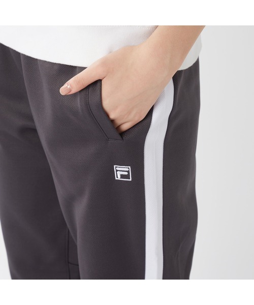 FILA(フィラ)の「FILA フィラ スポーツ 軽量 ストレッチ 透湿 撥水 裏起毛 ブリスター ロング ジャージパンツ(その他パンツ・レディース・ブラック/チャコールグレー/ネイビー・L/M/LL)」の10枚目の写真