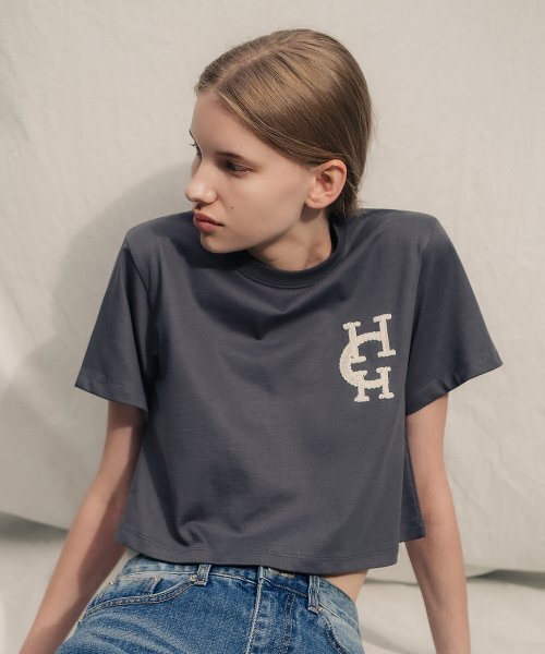 HARDCORE HAPPINESS(ハードコアハピネス)の「HCH刺繍クロップTシャツ_CHACOAL(Tシャツ/カットソー・レディース・その他・FREE)」の2枚目の写真